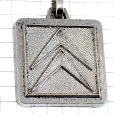 キーホルダー・シトロエン車エンブレム銀色シルバーロゴ CITROEN FRANCE キーホルダー・シトロエン車エンブレム銀色シルバーロゴ CITROEN FRANCE