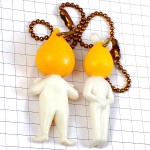 キーホルダー・エッソボーイESSOエッソガール石油のしずく一滴２個 ESSO EXXONMOBIL USA