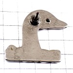 ピンバッジ・白い鳥アヒル家鴨ルージー ROUGIE FATLEVER GOOSE FRANCE