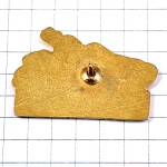 ピンバッジ・緑の車でドライブ中オープンカー CETELEM FRANCE