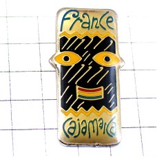 ピンバッジ・フランスとジャマイカ光る目