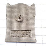 ピンバッジ・シャンパーニュ葡萄酒ぶどう搾り機シャンパン製造 CHATEAU-DE-L-AUCHE CHAMPAGNE