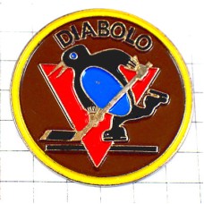 ピンバッジ・アイスホッケー選手ペンギン DIABOLO ICEHOCKEY PENGUIN