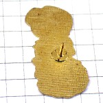 ピンバッジ・かぼちゃに座って泣く男の子カボチャ