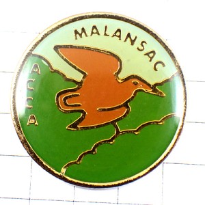 ピンバッジ・羽ばたく鳥ハンティング狩猟