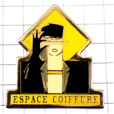 ピンバッジ・美容室のカットモデル女の子クシ美容師の道具