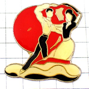 ピンバッジ・タンゴを踊る二人ダンサー社交ダンス TANGO