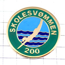 ピンバッジ・飛込みする女の子200 SKOLESWOMMEN DIVING