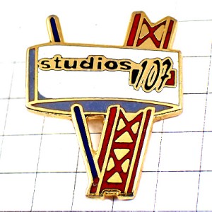 ピンバッジ・スタジオ１０７ STUDIOS-107 RADIO FRANCE