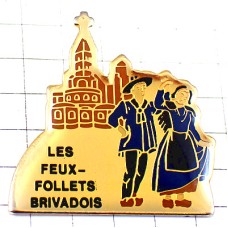 ピンバッジ・ブリーヴ民族衣装の二人ダンス民族舞踊カトリック教会