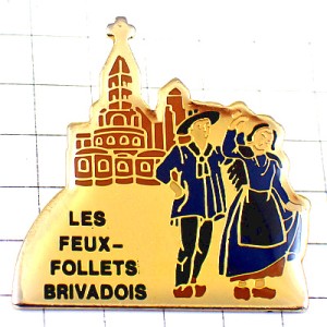 ピンバッジ・ブリーヴ民族衣装の二人ダンス民族舞踊カトリック教会