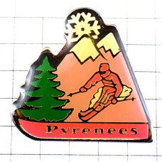 ピンバッジ・ピレネーのスキーヤー雪の結晶ピンク色の山