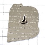 ピンバッジ・ラッパを吹き鳴らす道化師クラウン黄色いお城