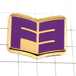 ピンバッジ・アルファベットＦと３金色の本の形