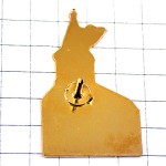 ピンバッジ・ピンク色の教会ピース平和の白い鳩