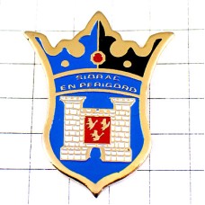 ピンバッジ・城塞や王冠ペリゴールの紋章ブルー青 SIORAC PERIGORD FRANCE