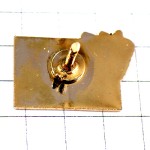 ピンバッジ・シャンパーニュ黒ラベル型シャンパン葡萄酒