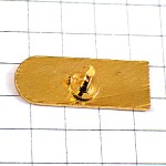 ピンバッジ・フェド赤い文字アルファベットFED