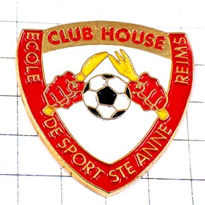 ピンバッジ・サッカー球ナイフとフォーク紋章型クラブハウス
