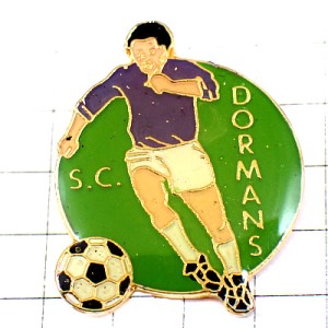 ピンバッジ・サッカー選手ボール球