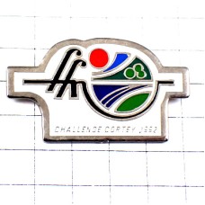 ピンバッジ・アルファベットＦＦＮ太陽のある風景