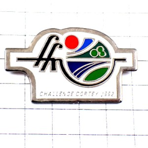 ピンバッジ・アルファベットＦＦＮ太陽のある風景