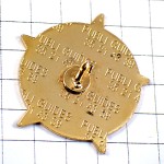 ピンバッジ・炎の中の火を吹くドラゴン紋章の龍竜と王冠スター星トリコロール青白赤 LE-HAVRE SALAMANDRE