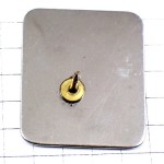 ピンバッジ・民族衣装カップル中世ノール県