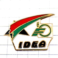 ピンバッジ・イデア赤や緑の線アルファベットＦ