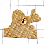 ピンバッジ・ジュース運ぶ玉子卵のギャルソン給仕 KINGS-PARK