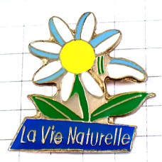 ピンバッジ・白い花ブルー自然な暮らし水色