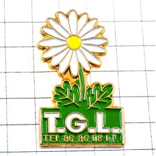 ピンバッジ・マーガレット白い花