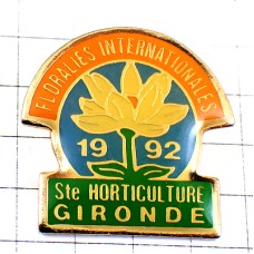 ピンバッジ・花飾りの国際大会1992年
