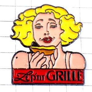 ピンバッジ・真っ赤な口唇の女の子