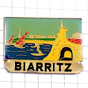 ピンバッジ・ビアリッツの海サーフィン波乗りサーファー BIARRITZ PAYS-BASQUE SURF FRANCE