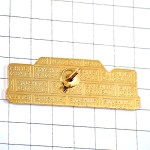 ピンバッジ・白い十字のホテルやレストラン