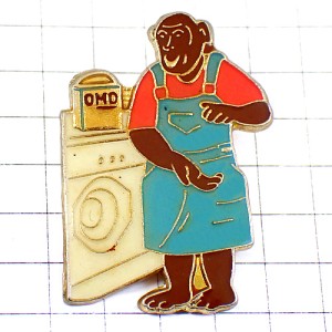 ピンバッジ・ゴリラのお母さん洗濯機ＯＭＯ洗剤