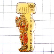 ピンバッジ・木靴の男