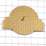 ピンバッジ・サハラの車トラック