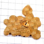 ピンバッジ・ヨーロッパの地図と人々赤と黄色 EUROPE MAP EUROPEAN-PEOPLE PGU