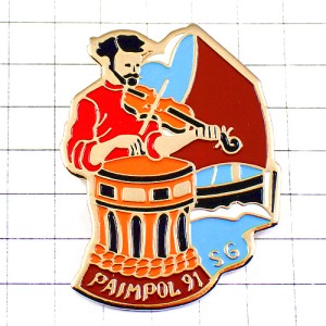 ピンバッジ・バイオリン奏者ヨット帆船ボート PAIMPOL BRETAGNE VIOLIN FRANCE