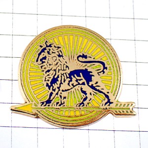 ピンバッジ・ライオンと矢アーチェリー LION ARROW