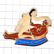 ピンバッジ・ヌードの女の子 KAMASUTRA PARIS FRANCE