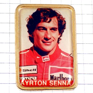 ピンバッジ・高速の貴公子アイルトンセナF1車ドライバー写真 SHEWLL BOSS MARLBORO AYRTON-SENNA LEGEND