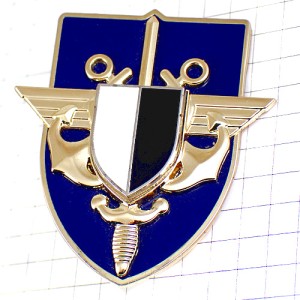 ブローチ・防衛支援参謀本部フランス軍イカリ剣ミリタリー白黒の紋章
