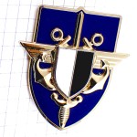 ブローチ・防衛支援参謀本部フランス軍イカリ剣ミリタリー白黒の紋章