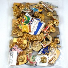 フランス ピンズ 雑貨 ヴィンテージ ピンバッジまとめて50個セット まとめ売り 大量 フレンチ ビンテージ 広告 クーカイ洋服ロバ仮面バートンなど