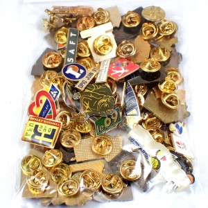 フランス ピンズ 雑貨 ヴィンテージ ピンバッジまとめて50個セット まとめ売り 大量 フレンチ ビンテージ 広告 ハート象ドクロ兎など