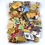 フランス ピンズ 雑貨 ヴィンテージ ピンバッジまとめて50個セット まとめ売り 大量 フレンチ ビンテージ 広告 ハート象ドクロ兎など