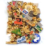 フランス ピンズ 雑貨 ヴィンテージ ピンバッジまとめて50個セット まとめ売り 大量 フレンチ ビンテージ 広告 牛チケット競馬など